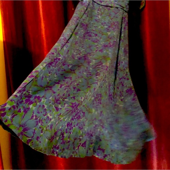 R&K Originals Blue print dress. - Picture 4 of 15